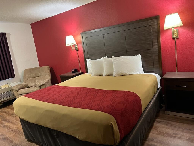 Bedroom 4, Econo Lodge Oacoma - Chamberlain West, Lyman