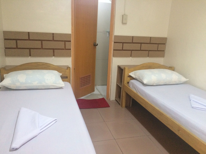 Bedroom 4, CRISFILS LODGE INCORPORATED, Dumaguete City