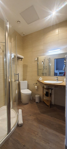 Bathroom 5, La Maison du Poëlon, Haute-Garonne
