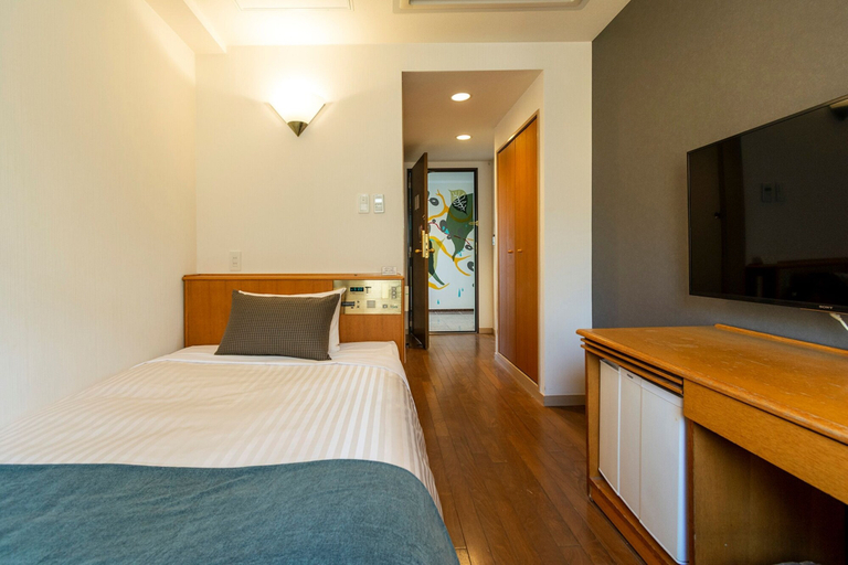 Bedroom 3, Hotel Toms, Ōta