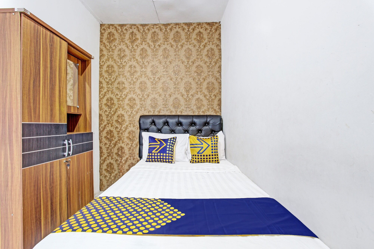 Bedroom 1, SPOT ON 91521 Mayong Guesthouse, Jepara