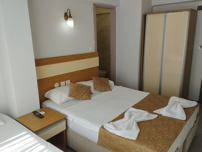 Bedroom 2, Soleil Otel, Kuşadası