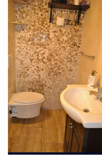 Bathroom 4, Newark Hansbury Multi Level House, Newark