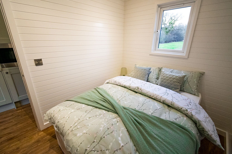 Bedroom, 1-bed pod Cabin in Beautiful Surroundings Wrexham, Wrexham