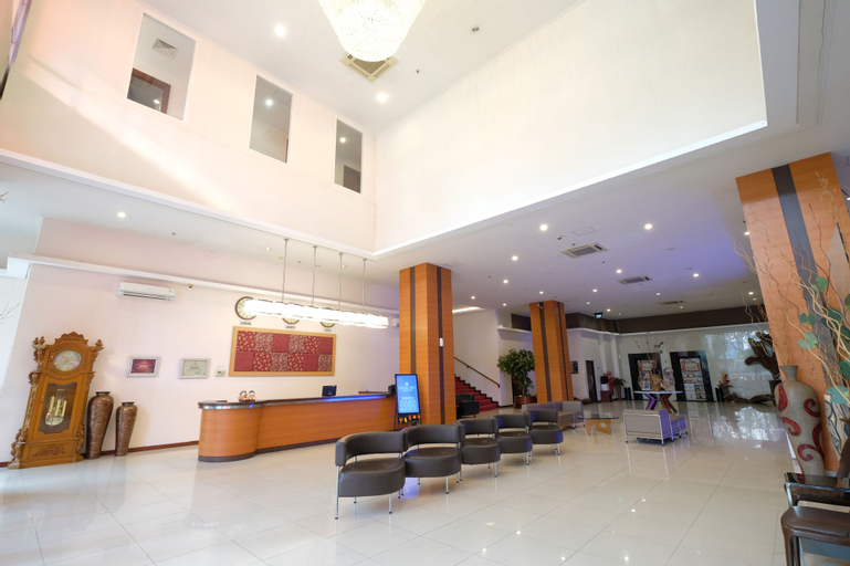 Public Area 21