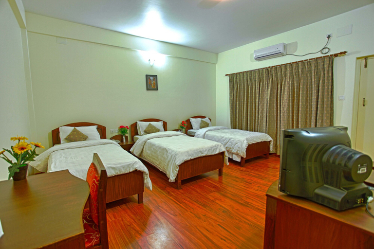 Bedroom 3, Hotel Crown Himalayas, Gandaki