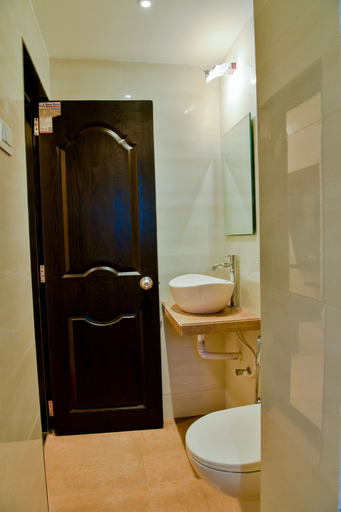 Bathroom 4, Malvan's Aishwarya Hotel, Sindhudurg