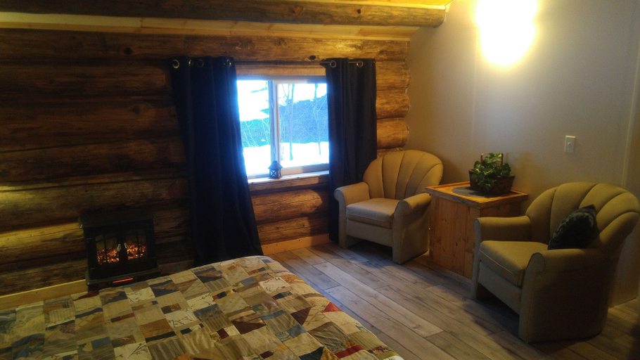 Others 5, Wolfwood Guest Ranch, Thompson-Nicola