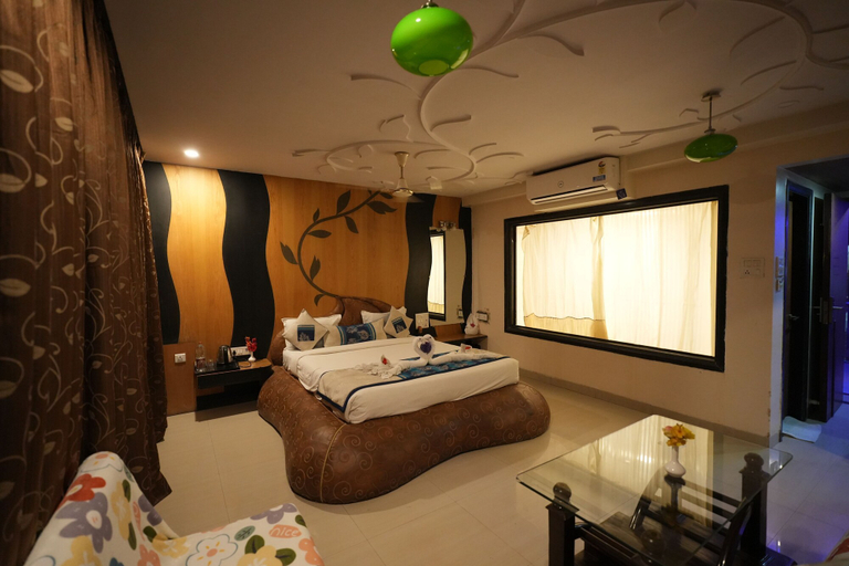 Others 4, Hotel City Symphony, Nanded