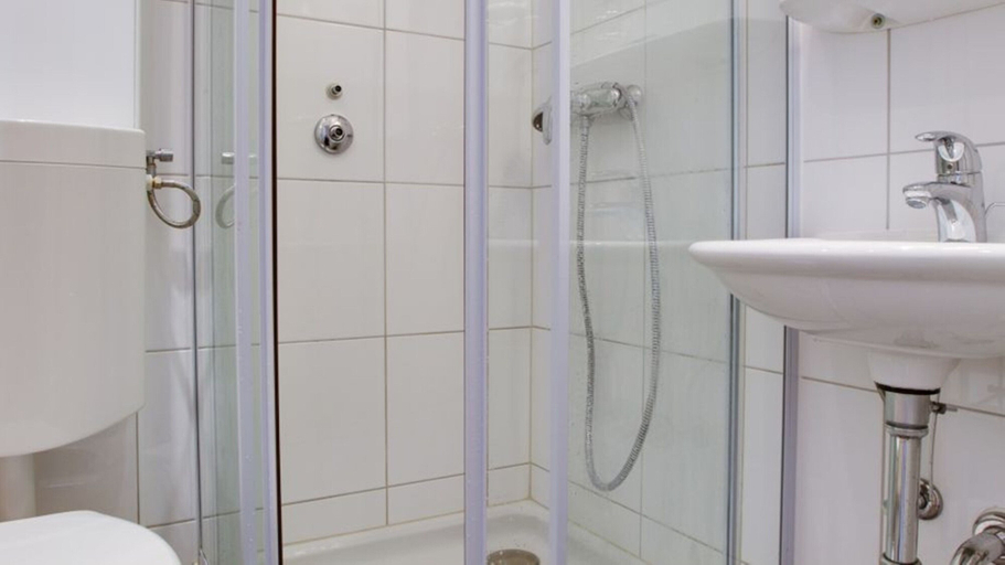 Bathroom 5, Hotel am Sendlinger Tor, München
