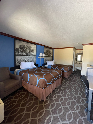 Bedroom 3, Super 8 by Wyndham San Marcos, Hays