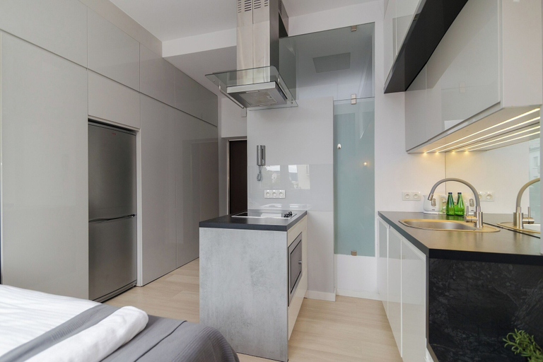 Others 4, ShortStayPoland Kaliska B132, Warsaw