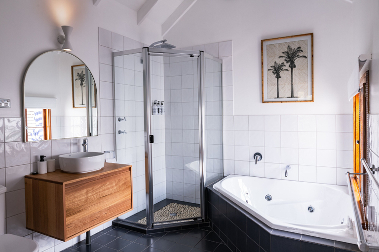Bathroom 3, Beach Huts Middleton, Alexandrina - Coastal