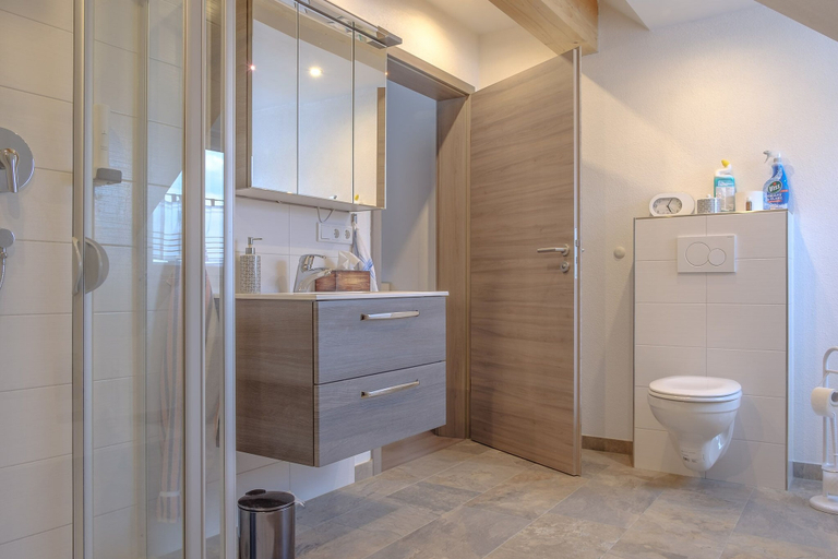 Bathroom 5, Pension Torkel-Stube, Ingolstadt