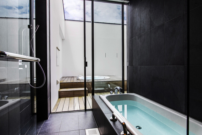 Bathroom 5, Garden Terrace Saga Hotels & Resorts, Saga