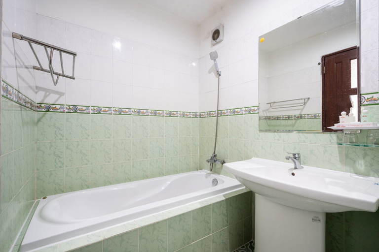 Bathroom 4, HONG PHAT HOTEL, District 11