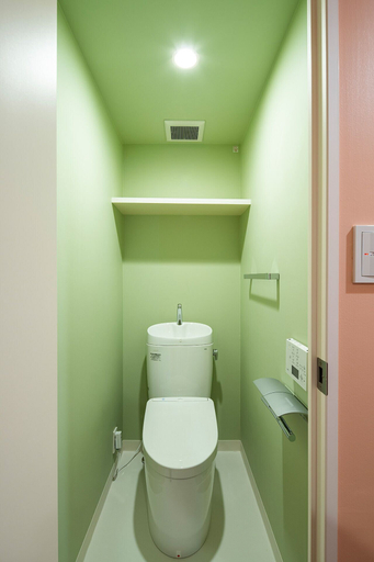 Bathroom 4, Section L Hamamatsucho, Minato
