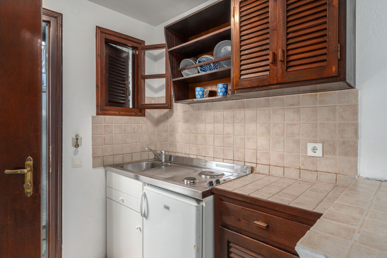 Others 5, Margi House, Thessaly