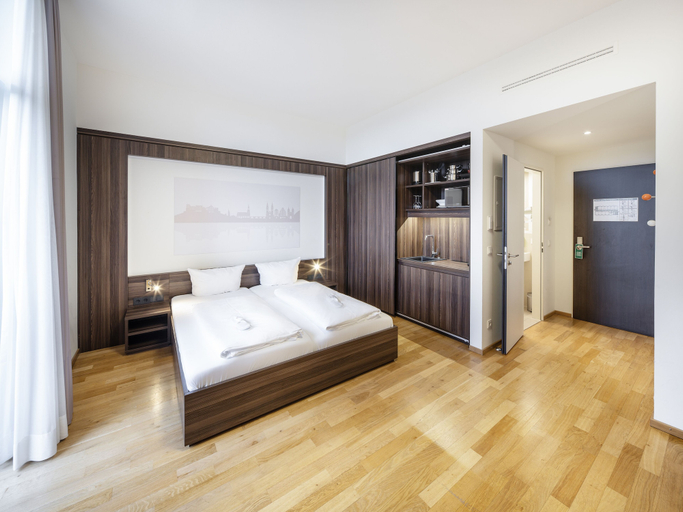 Bedroom 4, sevenDays Hotel BoardingHouse, Heidelberg