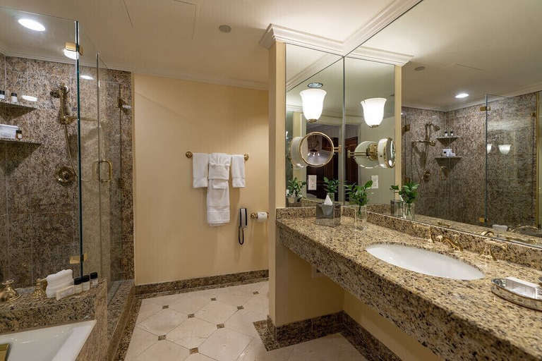 Bathroom 4, Monteleone Hotel, Orleans