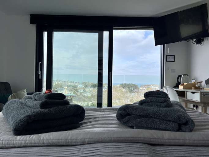 Bedroom 4, Uno - St Ives, Cornwall