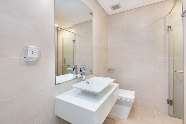 Bathroom, Ami Splendid Infinity Pool, District 4