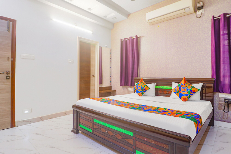 Bedroom 3, FabHotel Golden Gate - Hitech City, Hyderabad