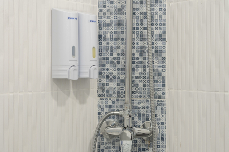 Bathroom 4, Akira Pattaya, Pattaya