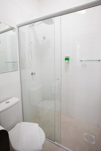 Bathroom 4, Graffi City House, Florianopolis