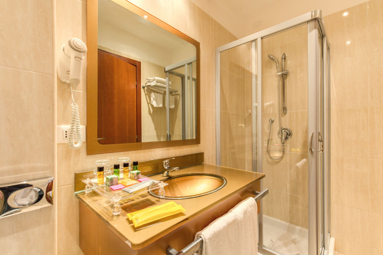 Bathroom 4, Augusta Lucilla Palace, Rome
