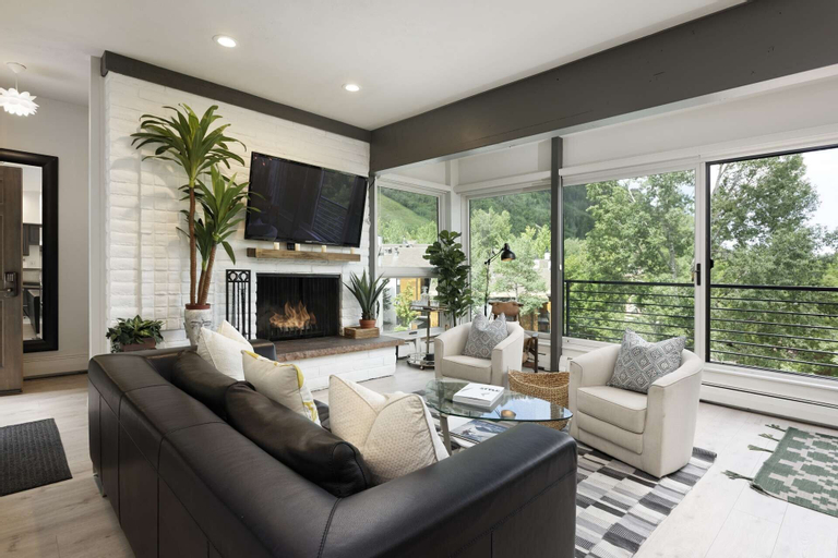 Durant Condos by iTrip Aspen Snowmass, Pitkin