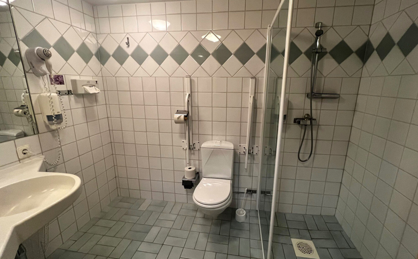 Bathroom 5, Storforsen Hotell, Älvsbyn
