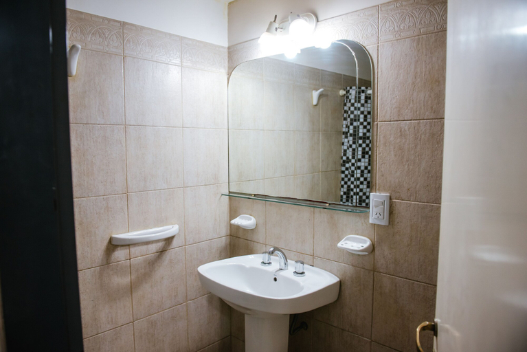 Bathroom 4, Apart Hotel Andino, Capital