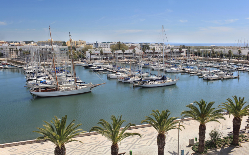 Lake, Studio apt With Spectacular Views of Lagos Marina, Lagos
