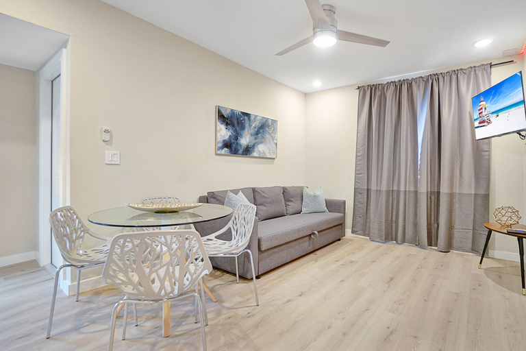Others 4, Stylish East Little Havana Flats, Miami-Dade