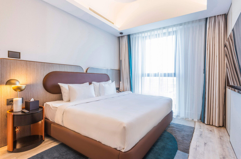 Bedroom 4, Savitsky Plaza, Jomboy