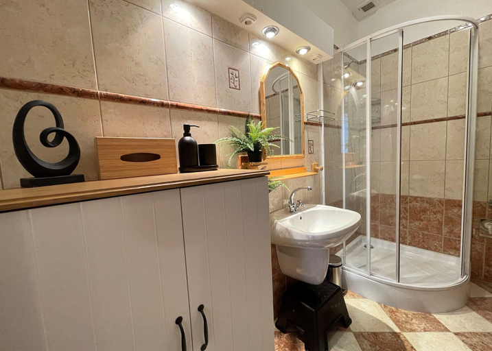 Bathroom 4, Smart Hotel Budapest, Budapesti
