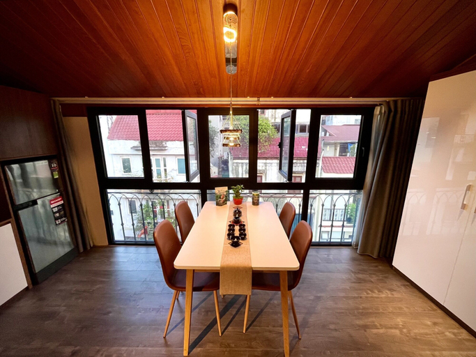 Others 3, Maison Mackeno, Hoàn Kiếm