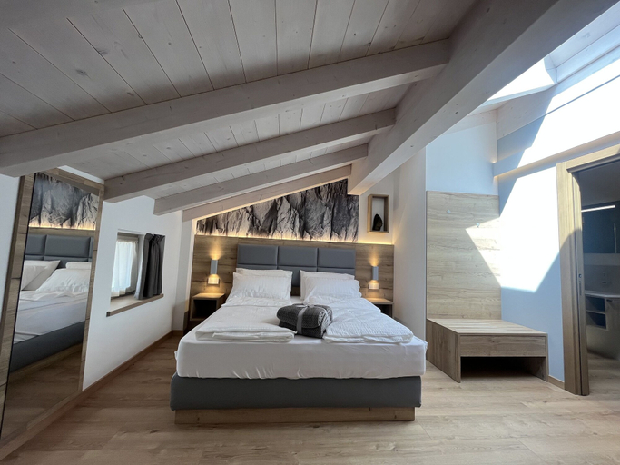 Bedroom 3, Le Rocce Val di Non - Quality Room & Breakfast, Trento