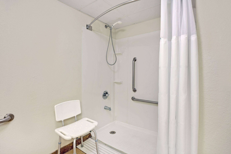 Bathroom 4, Wyndham Garden Charlotte Airport Southeast, Mecklenburg