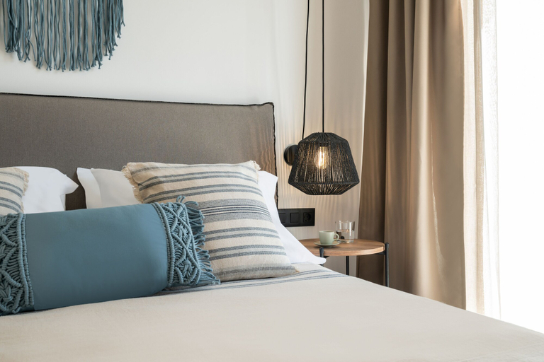 Bedroom 3, Eden Kythira, Attica