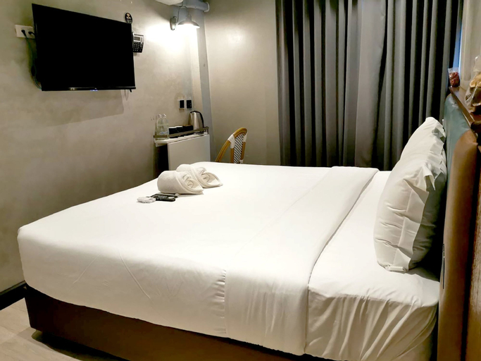 Bedroom 12