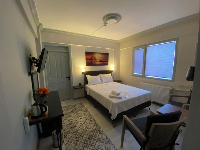 Bedroom 4, Eraliz, Buca