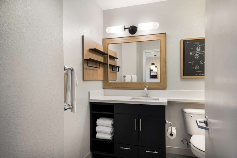 Bathroom 4, Sonesta Simply Suites Jersey City, Jersey City