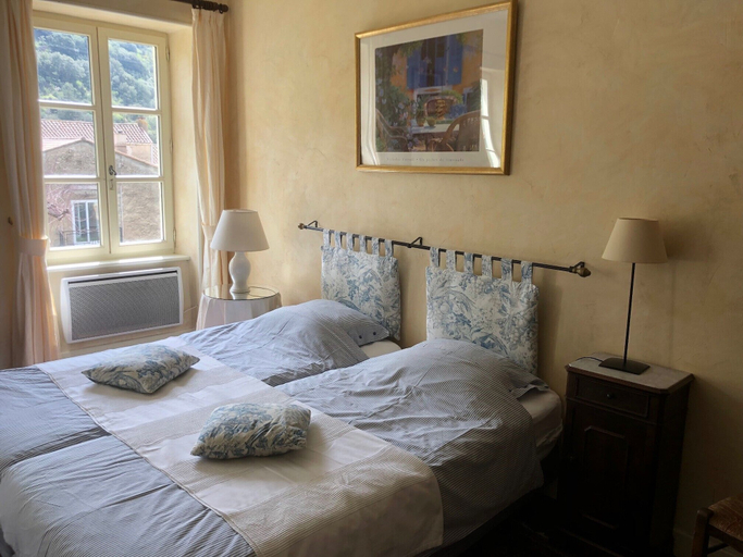 Bedroom 5, La Cerisaie, Hérault