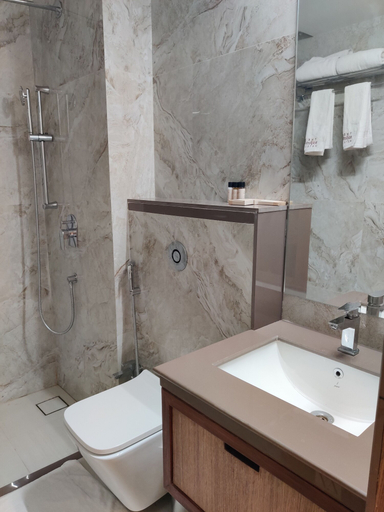 Bathroom, The Seven Hotel, Nagpur