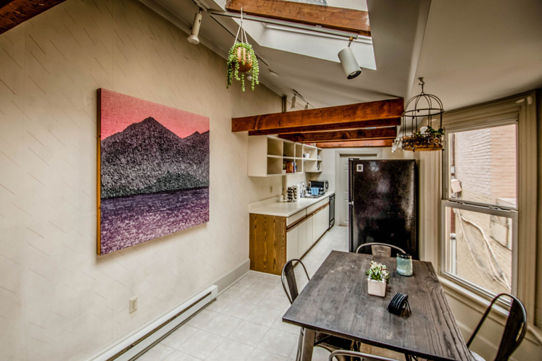 Others 1, Quirky Downtown Loft, Dauphin