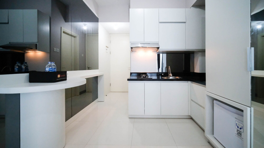 Private kitchen 5, Nice And Comfy Studio At Supermall Mansion Apartment, Surabaya