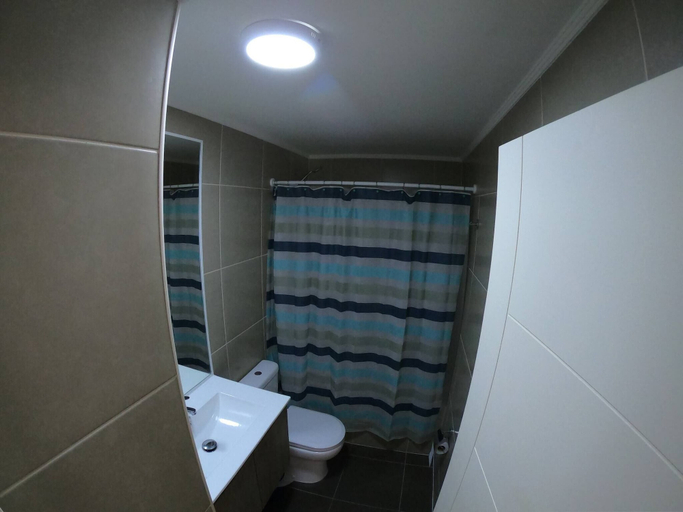 Bathroom 3, Apartment With Pool Access, Cautín