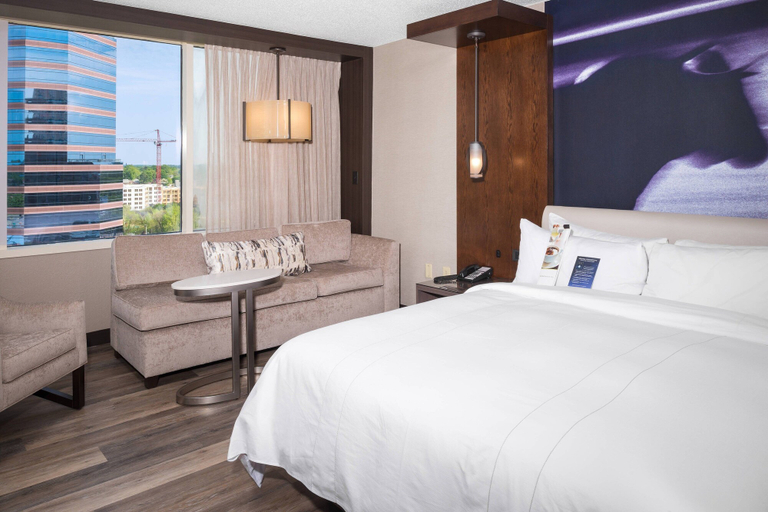 Bedroom 3, Durham Marriott City Center, Durham
